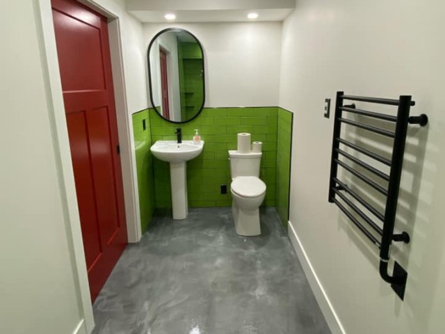 bathroooms - counters - kitchens Modern Bathroom